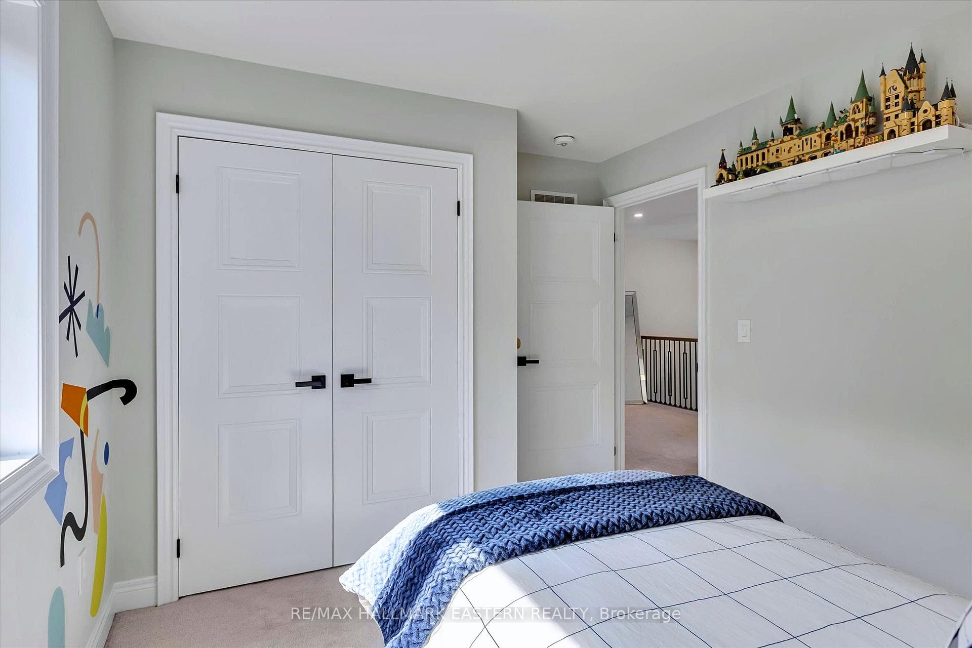 118 Whitehand Drive photo 33