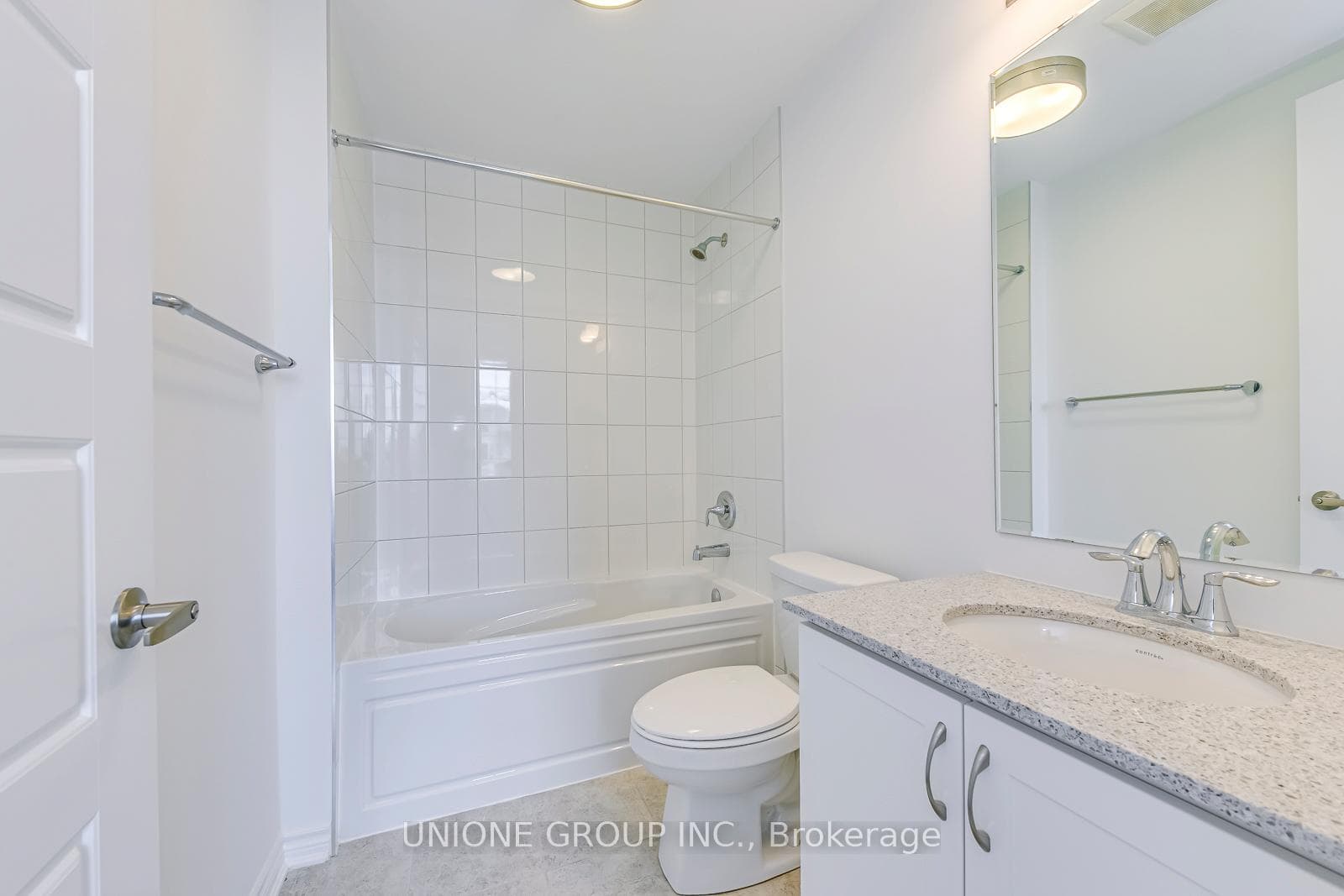 3050 Merrick Road photo 7