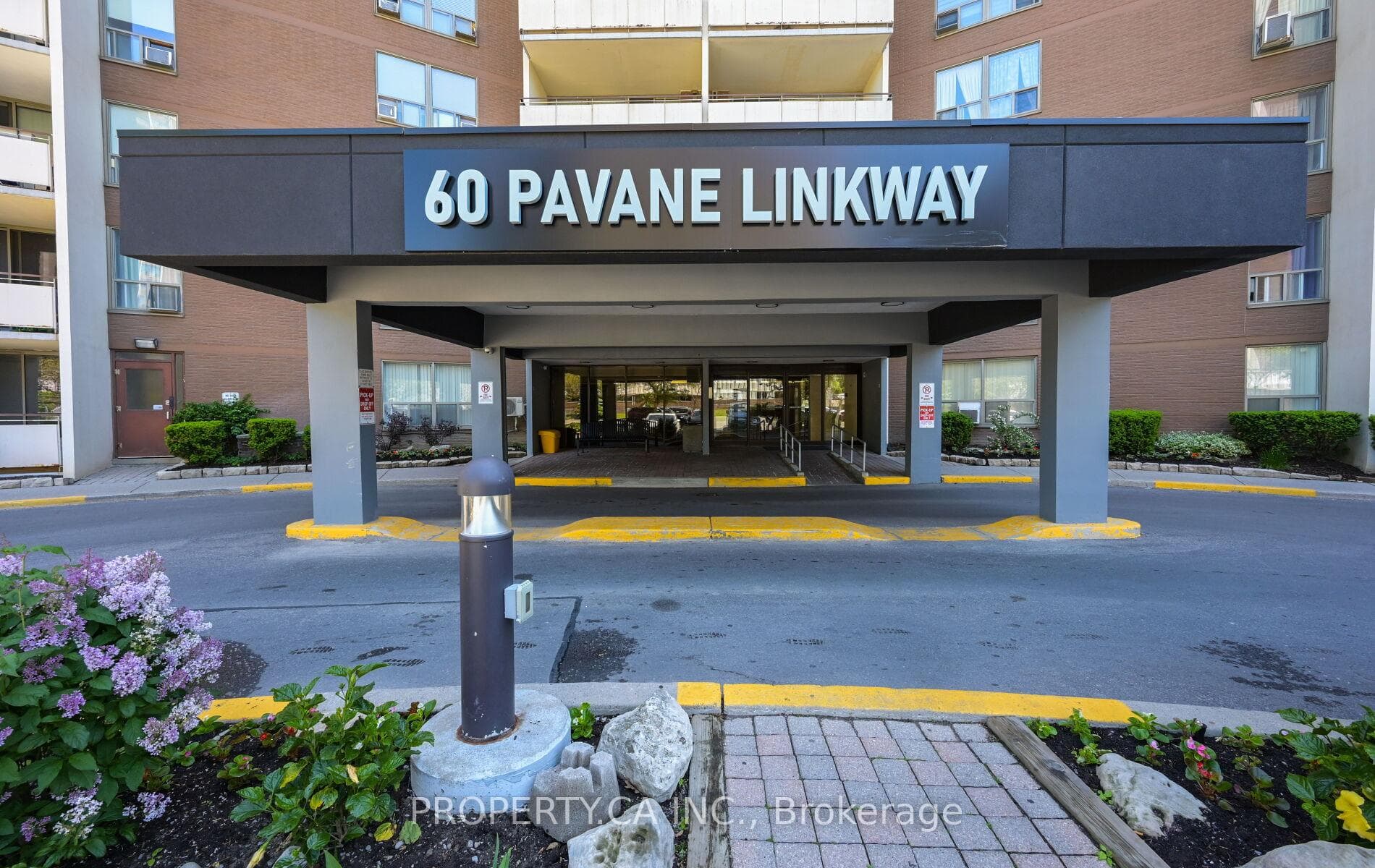 60 Pavane Linkway N/A Unit 207 photo 1