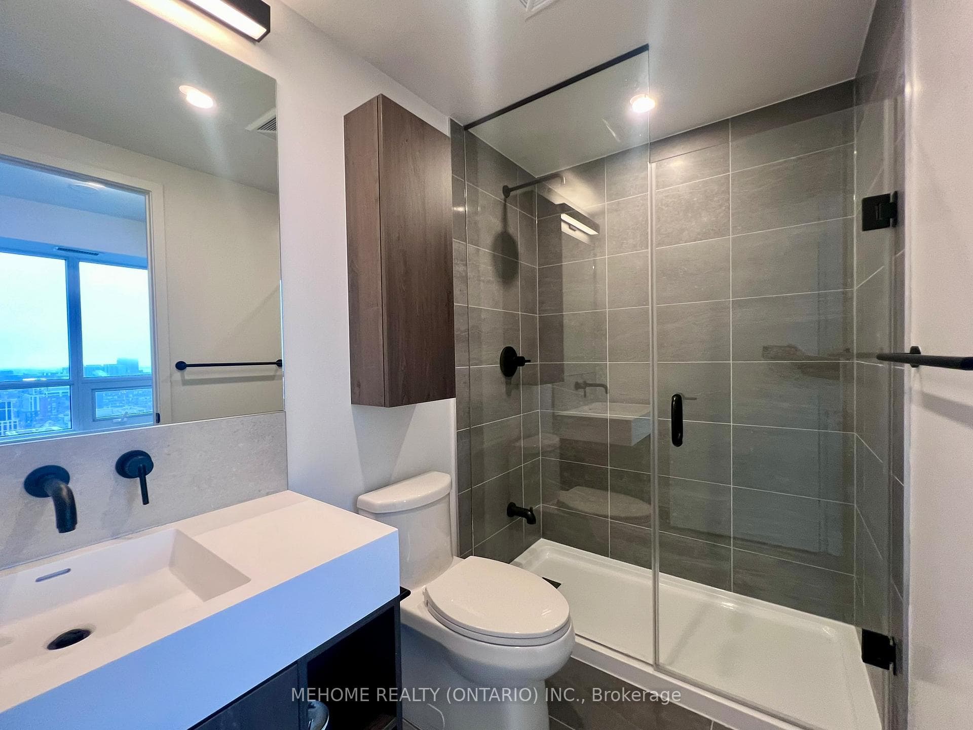 108 Peter Street Unit 2813 photo 13