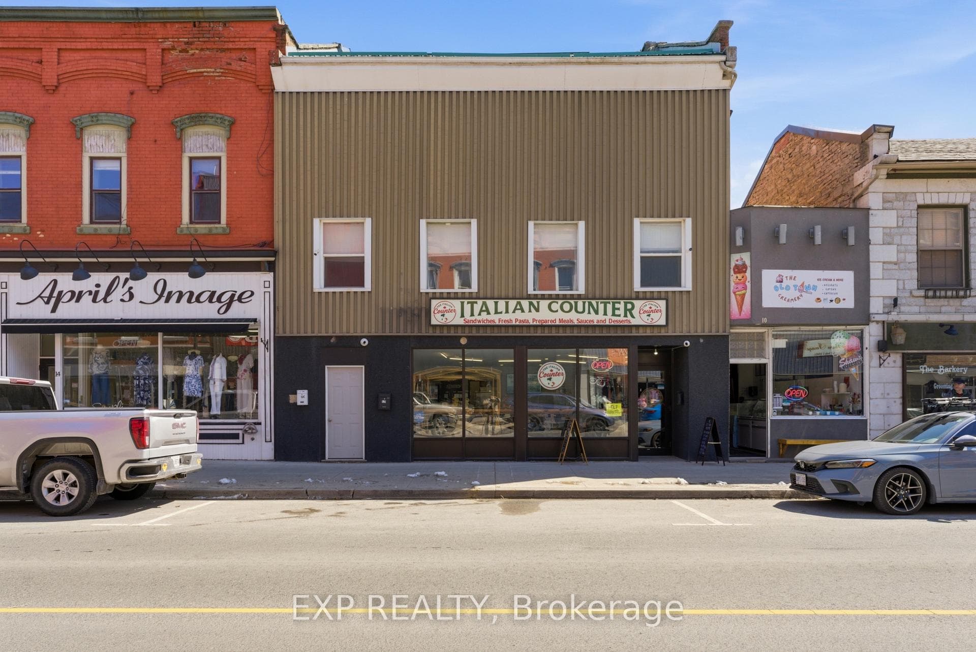 Welcome to 12 Dundas St E