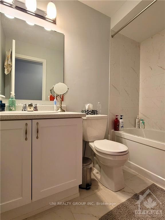 527 FLAGSTAFF Drive photo 12
