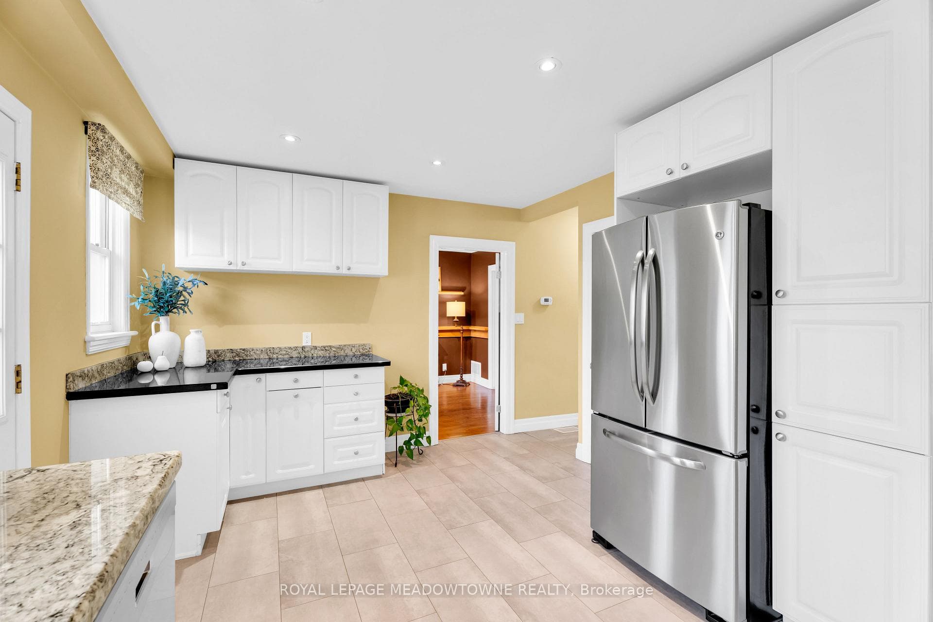 33 Parker Avenue photo 15