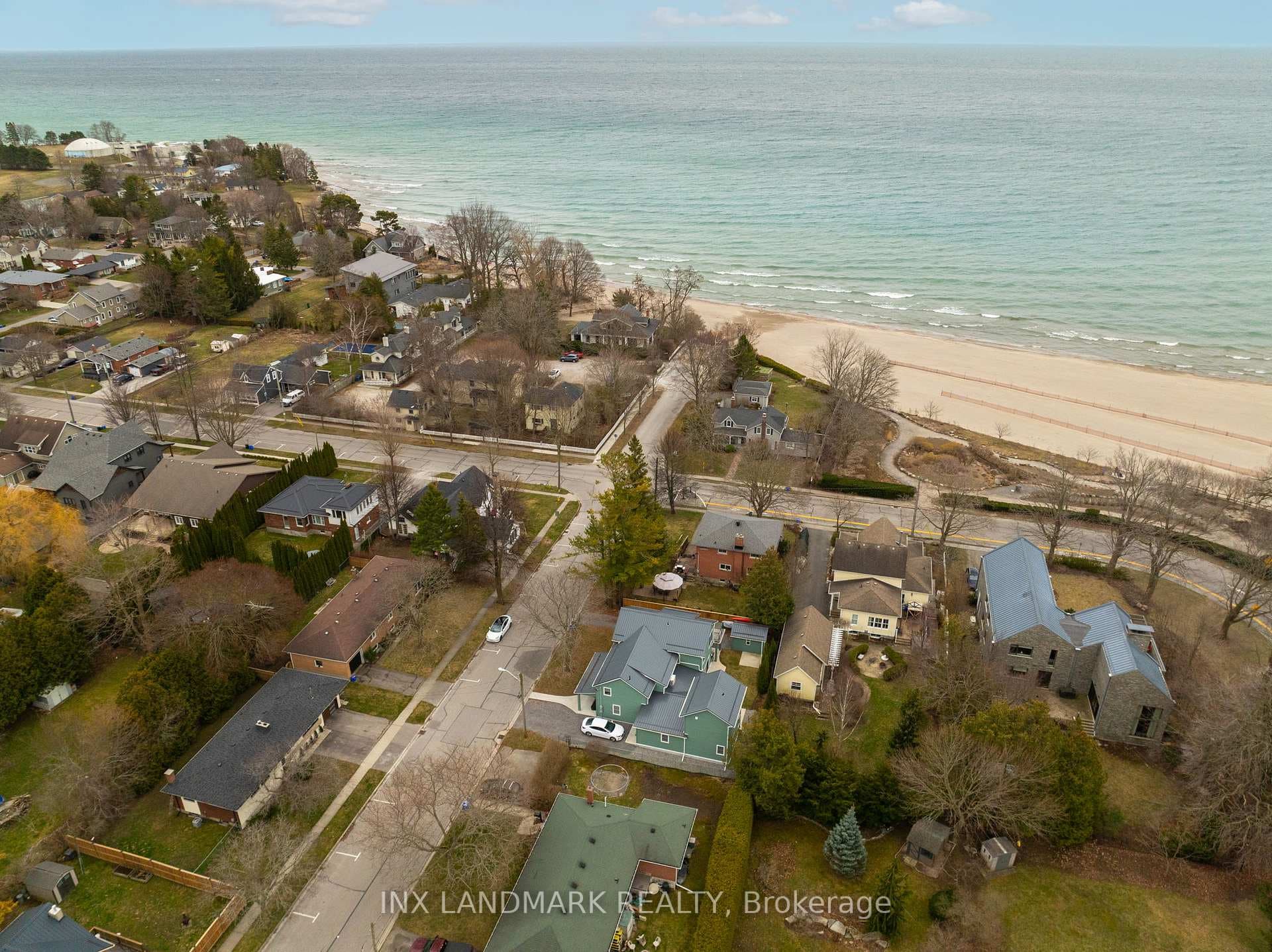 134 green Street photo 27