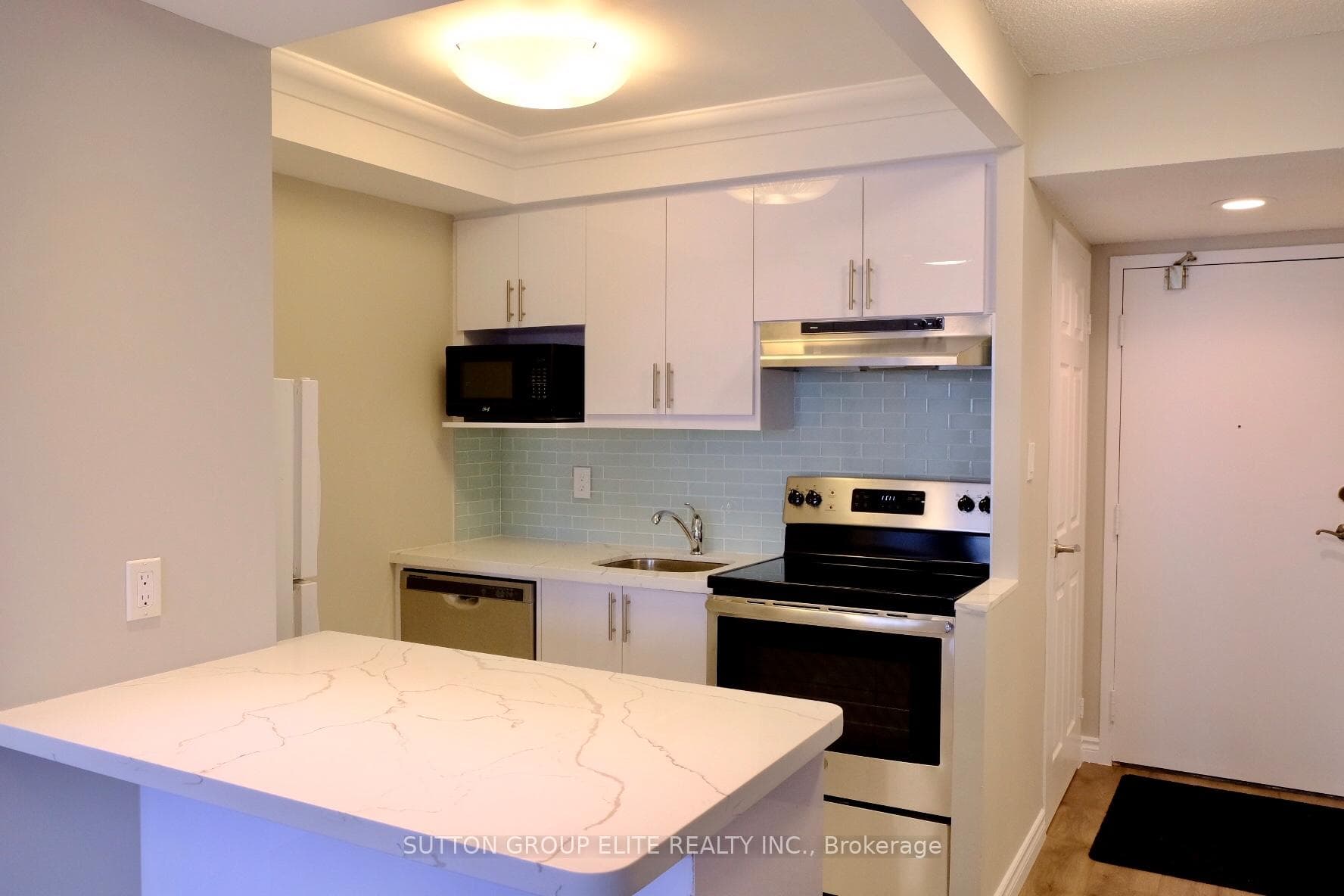 633 Bay Street Unit 2502 photo 6