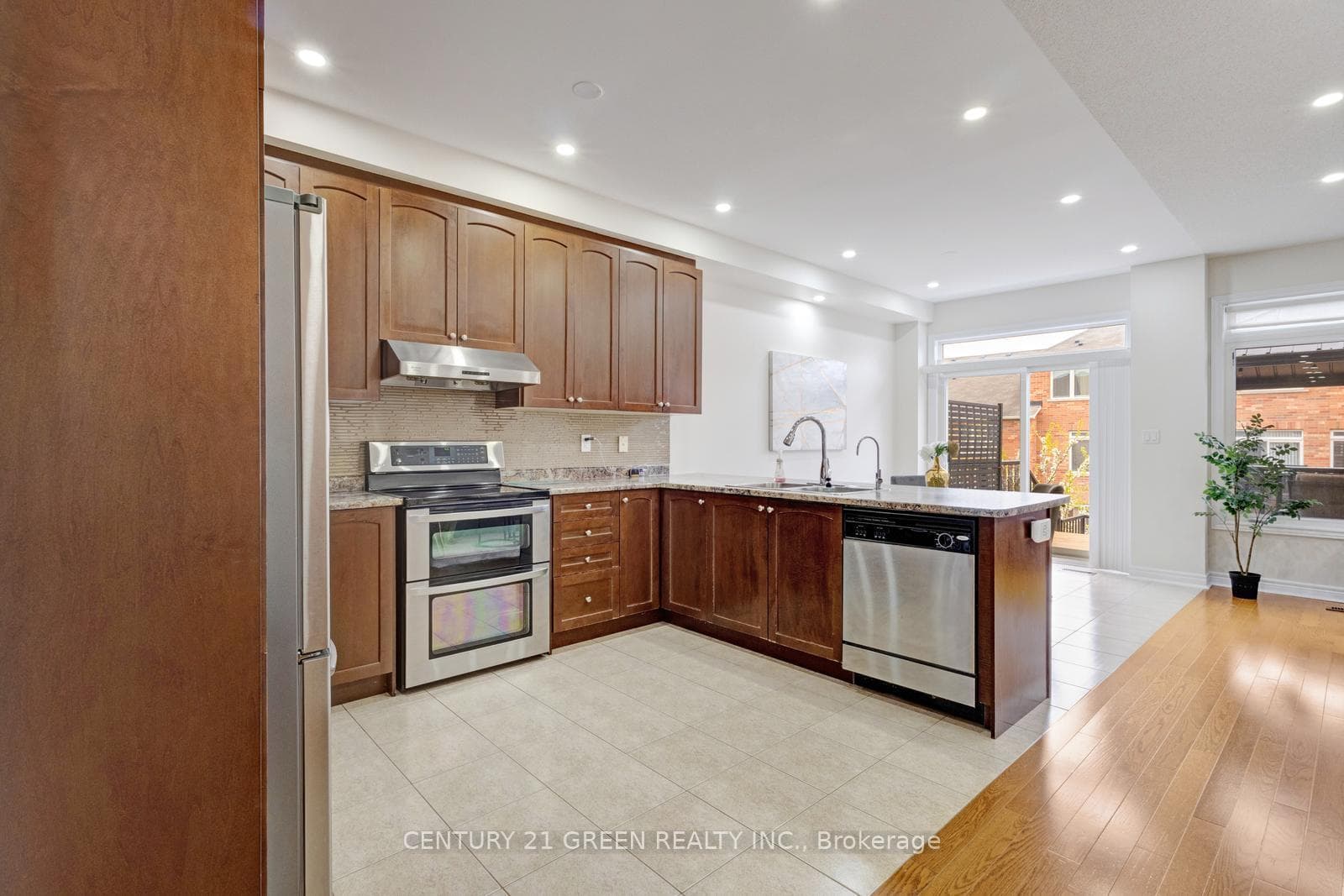 108 Lorenzo Circle photo 17