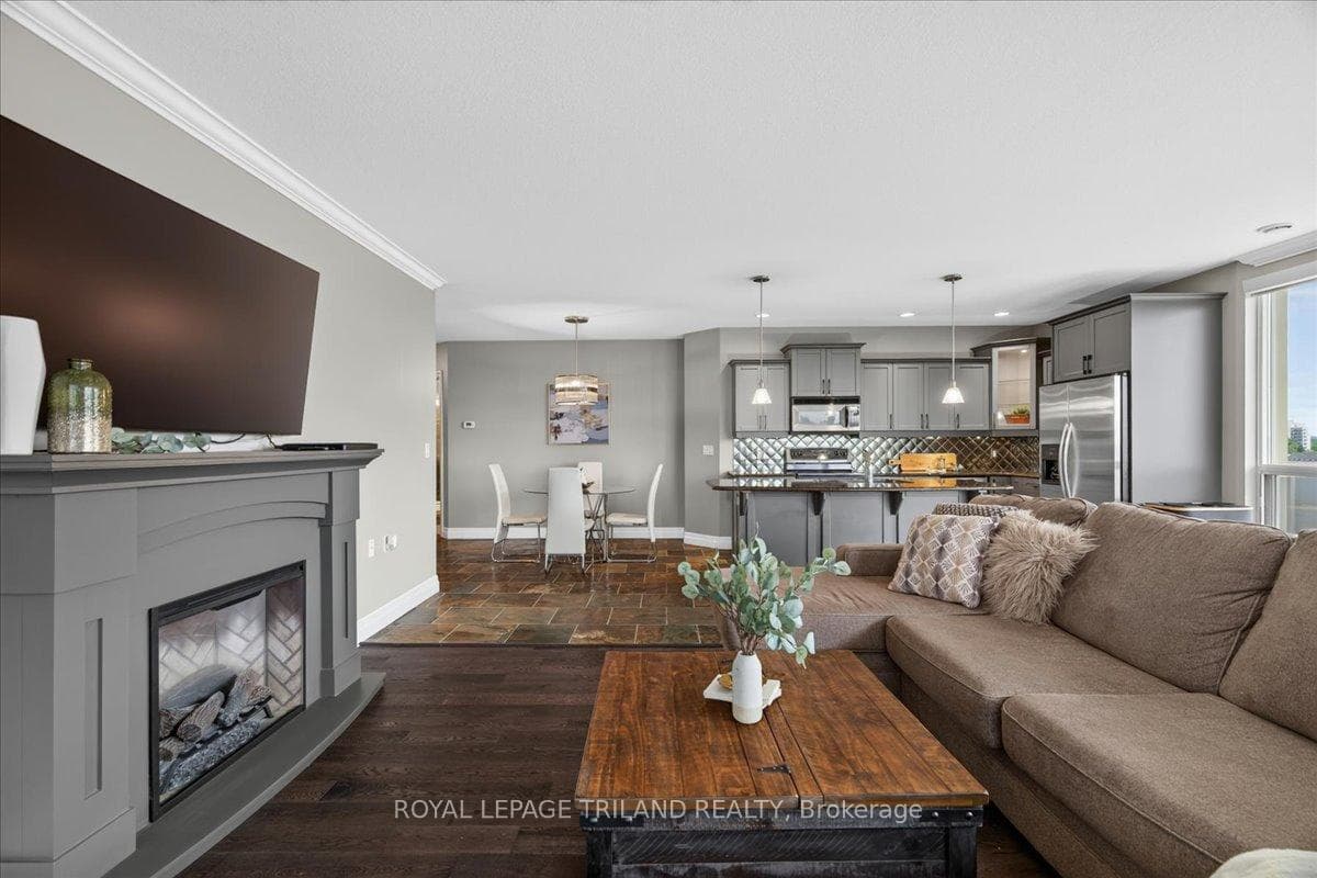 250 Pall Mall Street Unit 908 photo 6