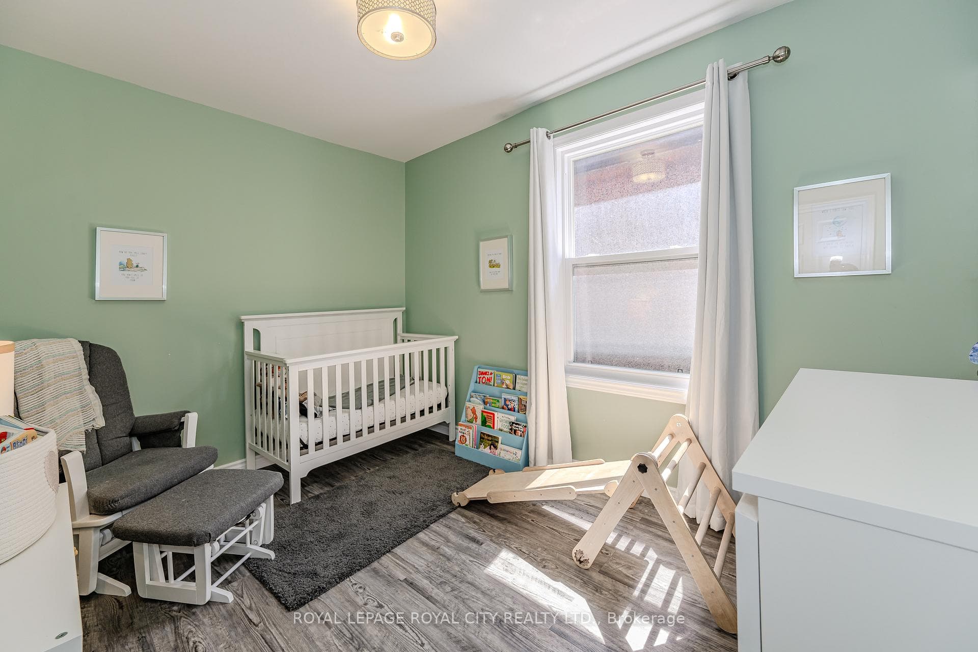 149 Cavell Avenue photo 23