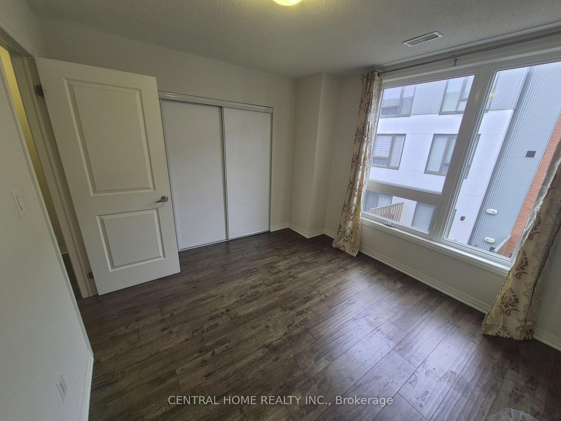 1635 Pleasure Valley Path photo 7