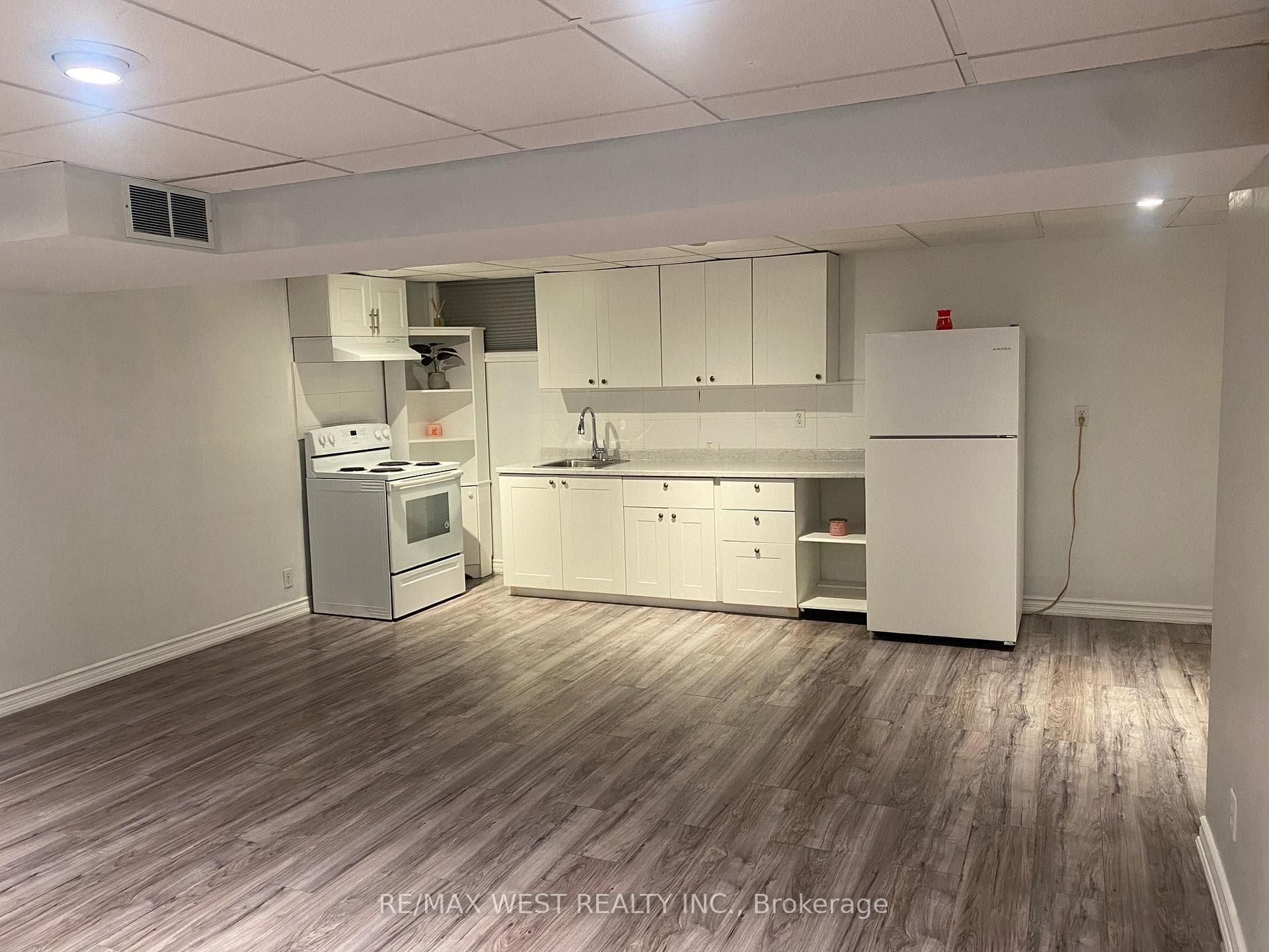 16632 York Durham Line Unit APT 1 photo 10