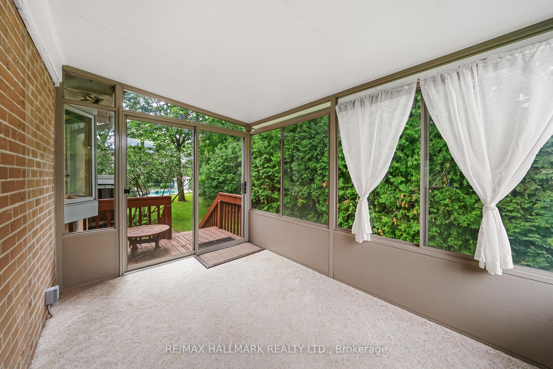 17 Greenyards Drive photo 16