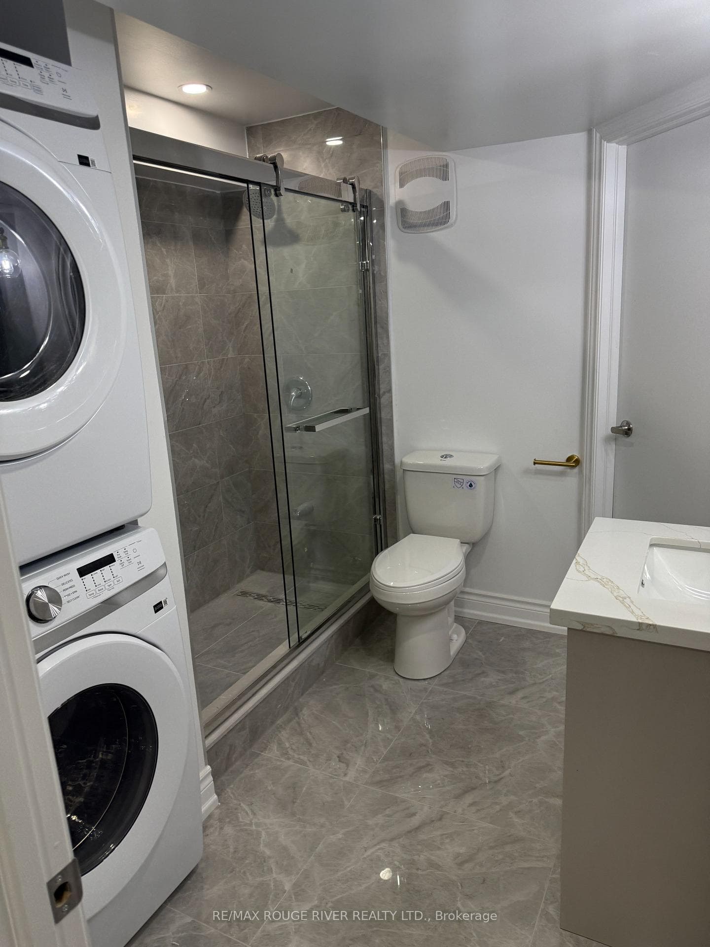 8 Wimbledon Court Unit Bsmt photo 7
