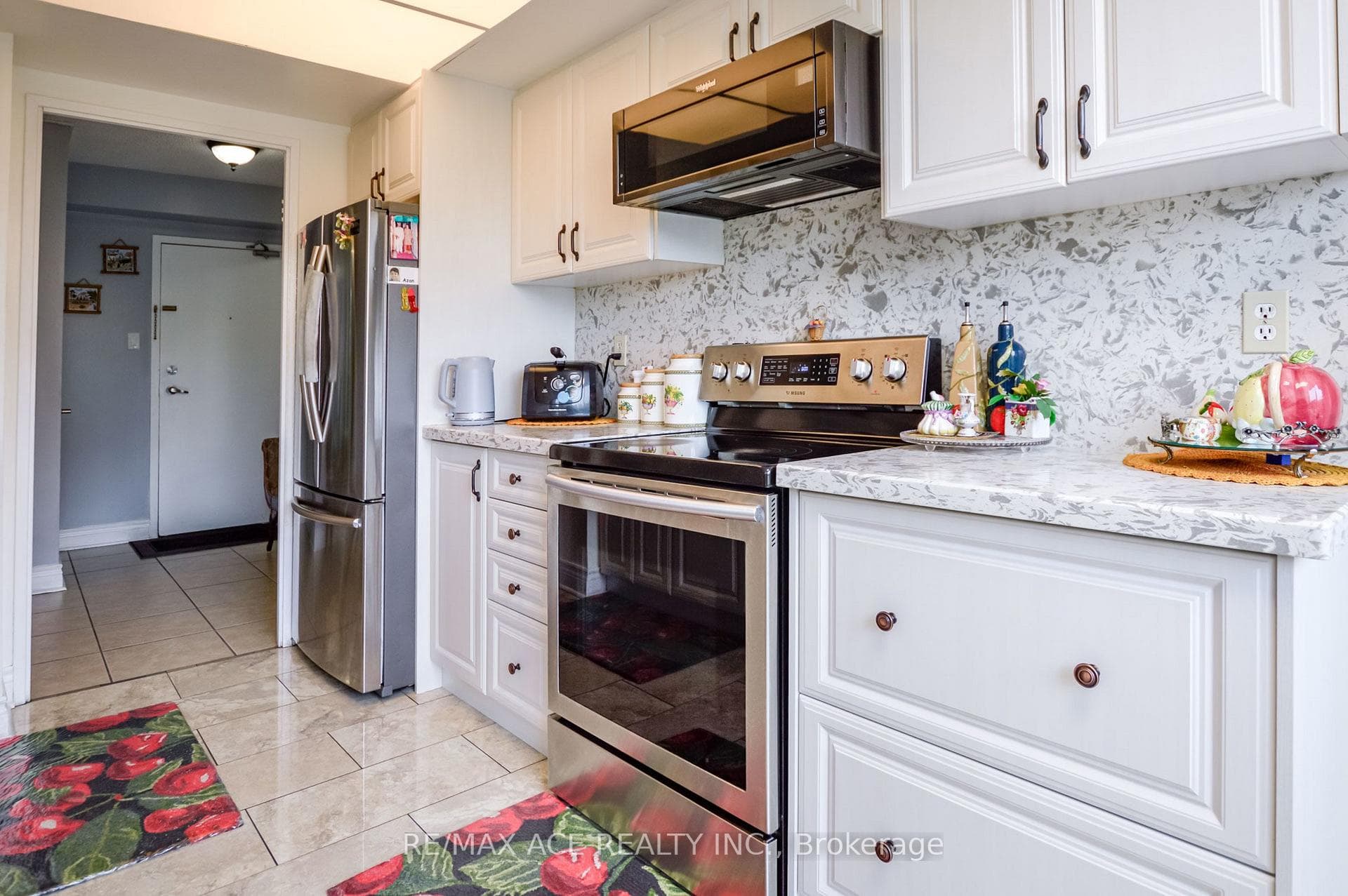 75 King Street Unit 201 photo 13