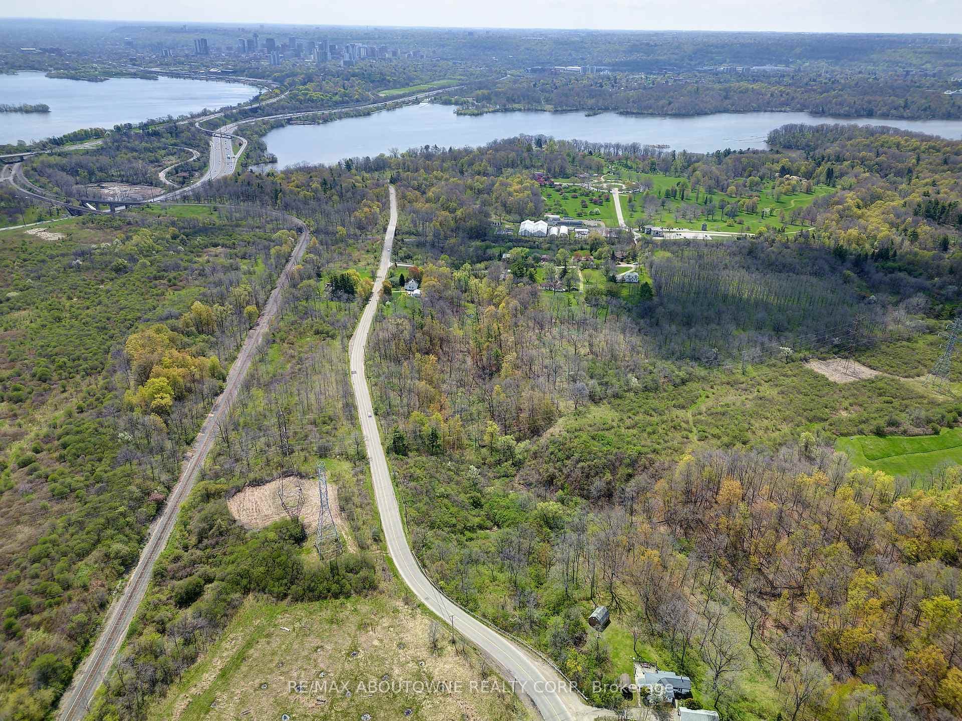 99 Old Guelph Road photo 4