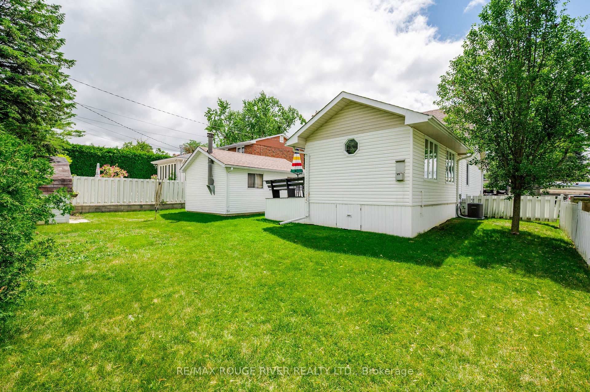 36 Kawartha Drive photo 48