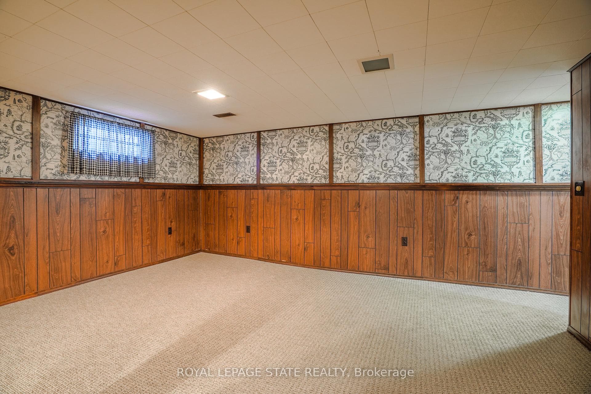 90 St Andrews Drive photo 29