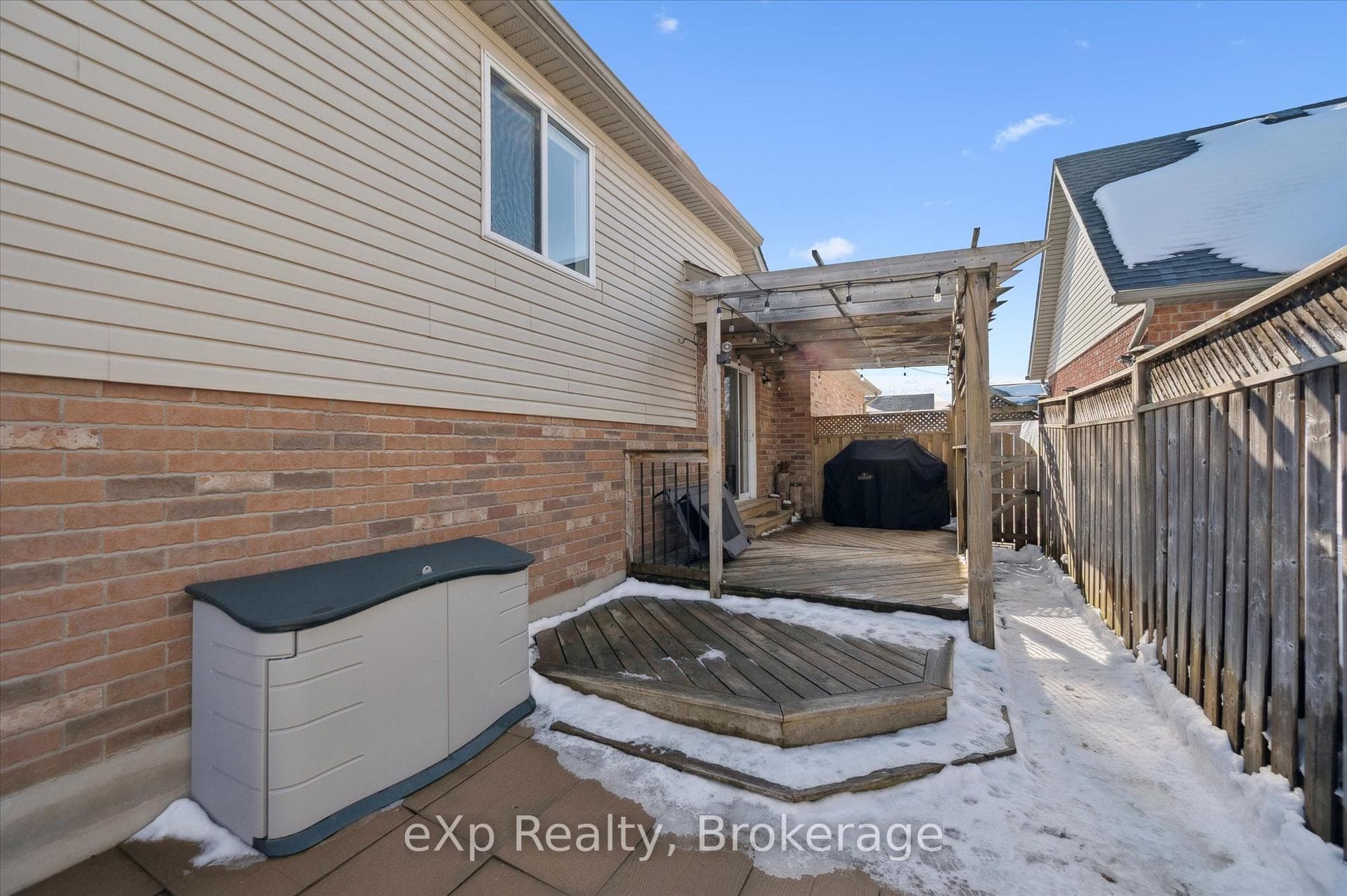 45 Althorp Drive photo 39