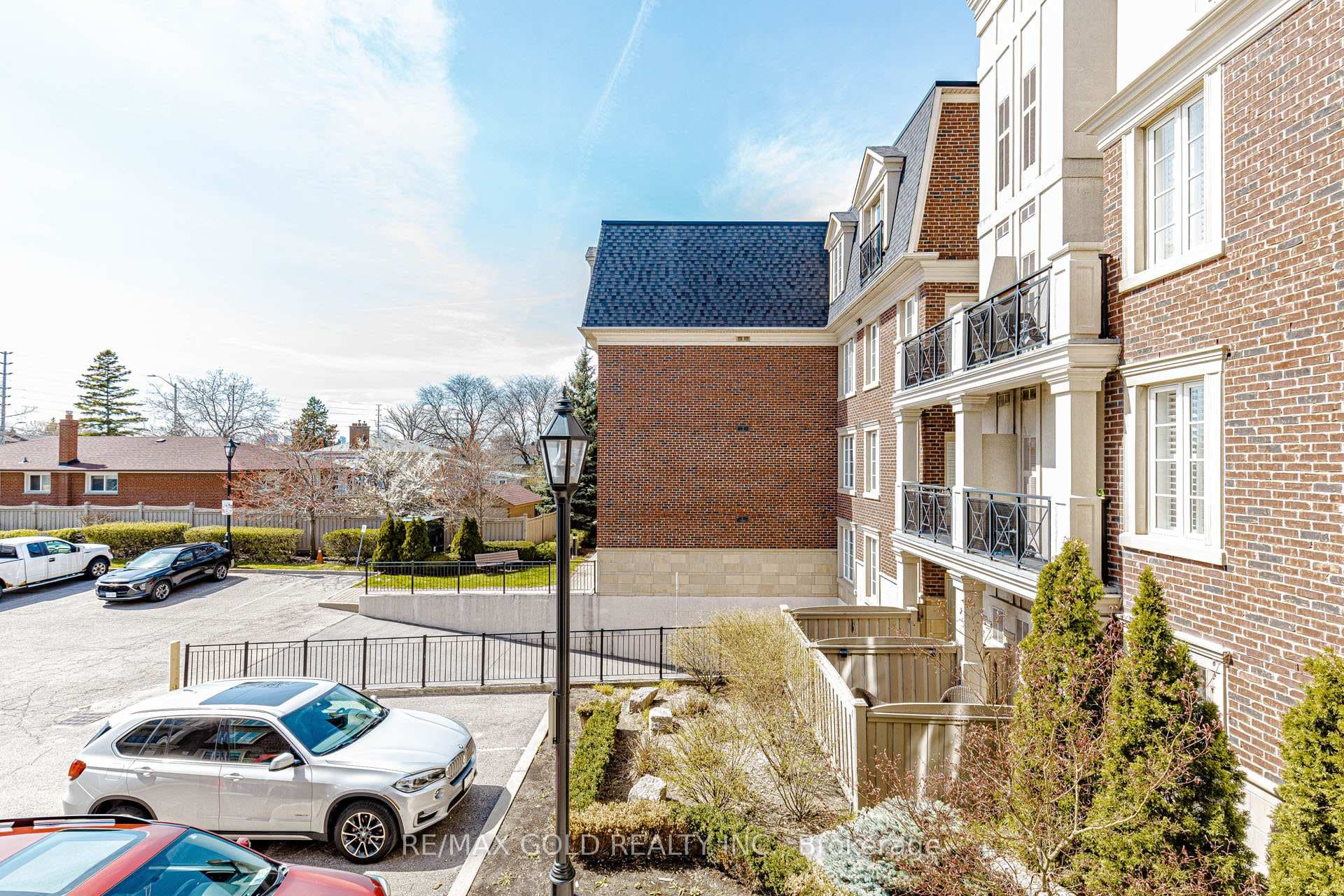 3351 Cawthra Road Unit 223 photo 42
