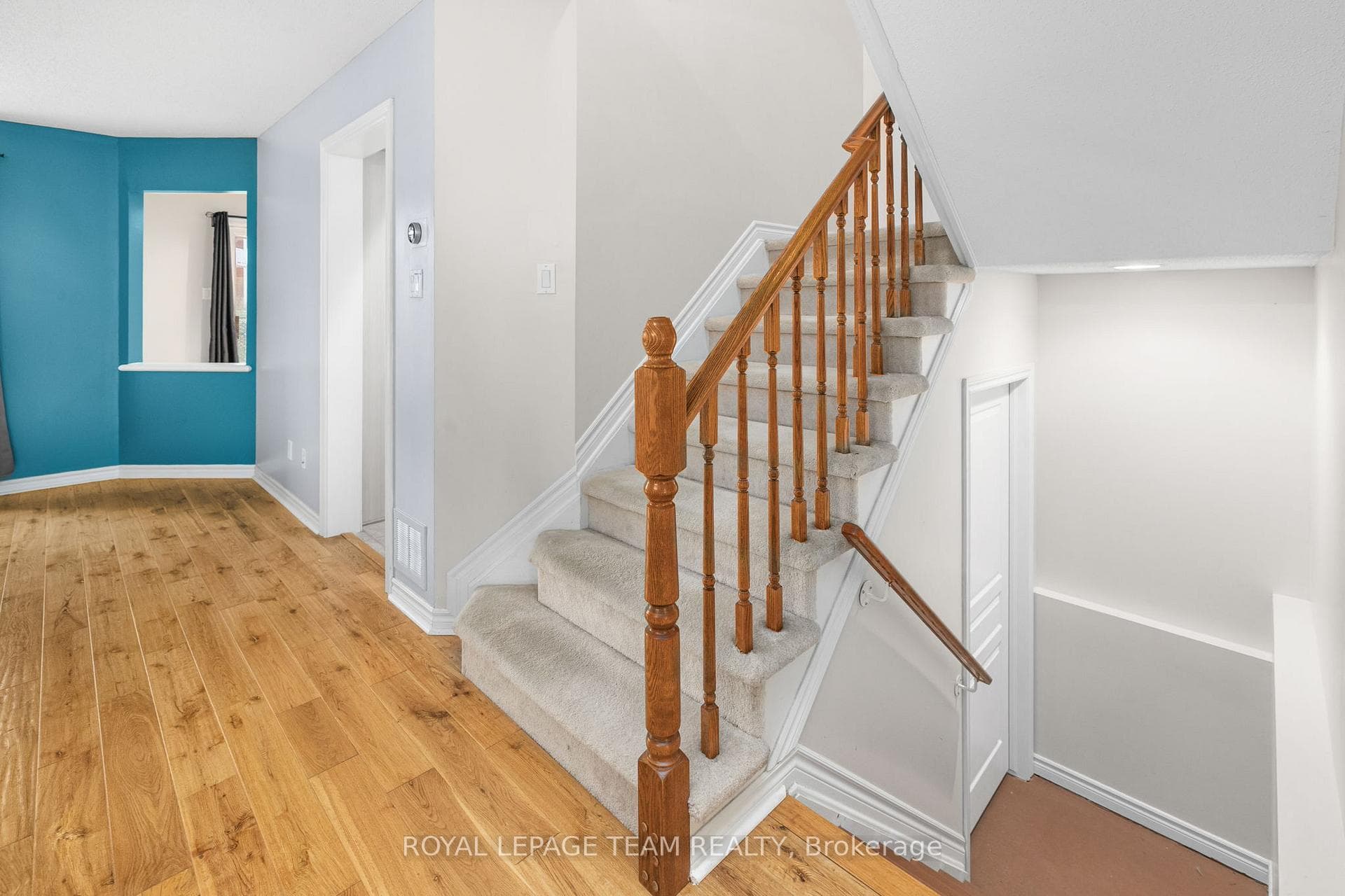 189 Gray Crescent photo 19