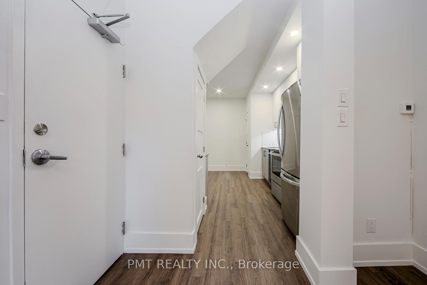 732 Indian Road Unit 1 photo 10