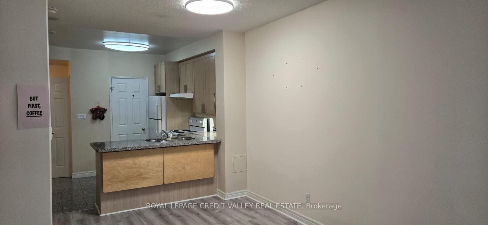55 Bloor Street Unit 301 photo 2