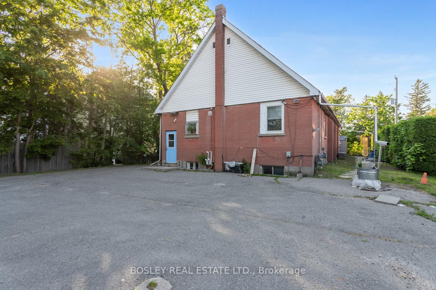 131 King Street photo 4