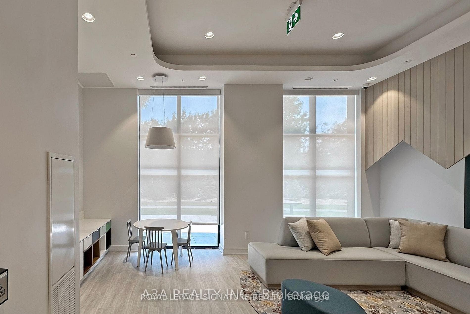 188 Fairview Mall Drive Unit 1611 photo 24