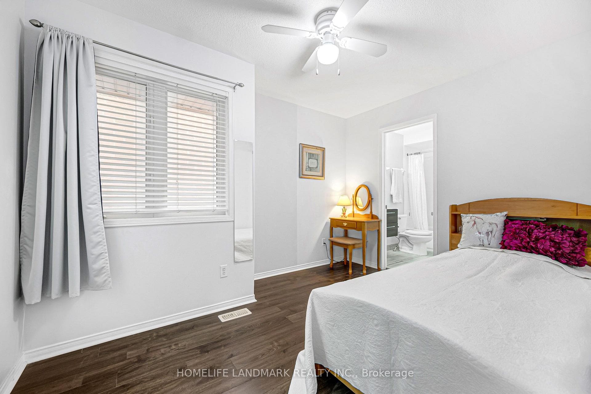 293 Murray Ross Parkway photo 23