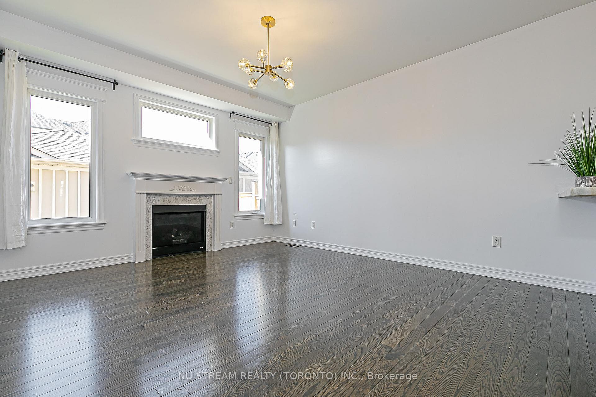 194 Paradelle Drive photo 7