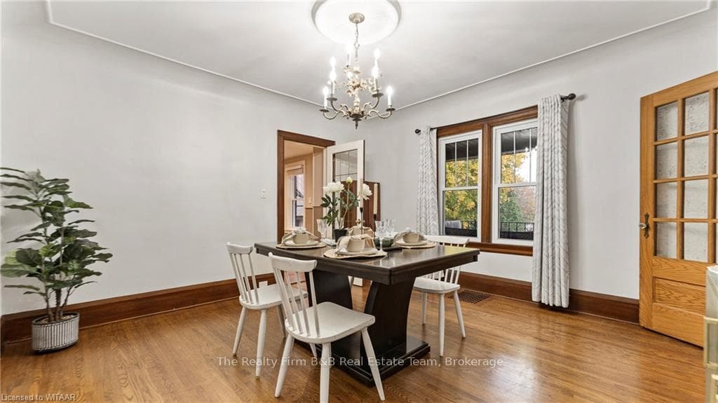 596 GRANT Street photo 12