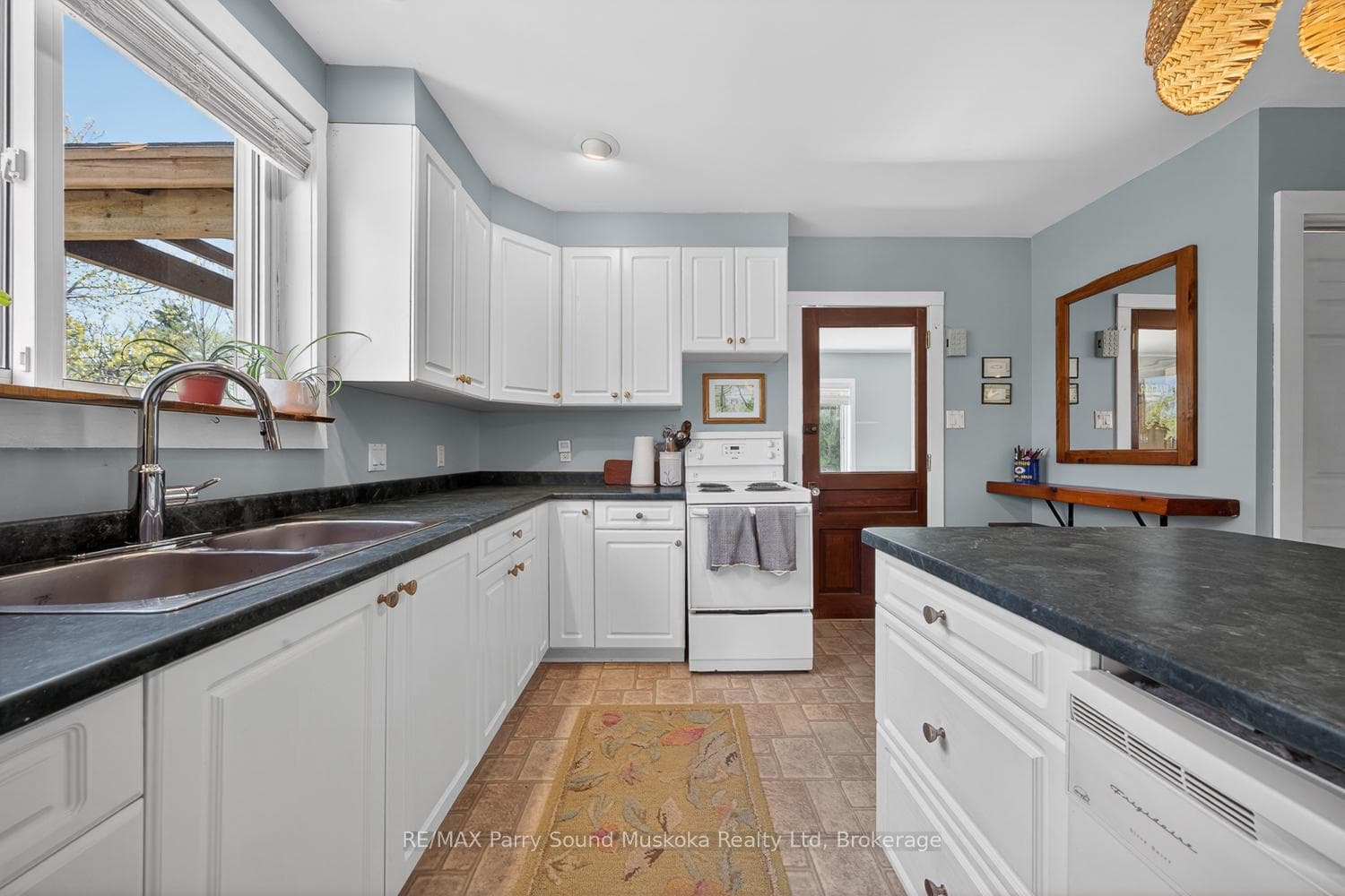 516 High Street photo 8