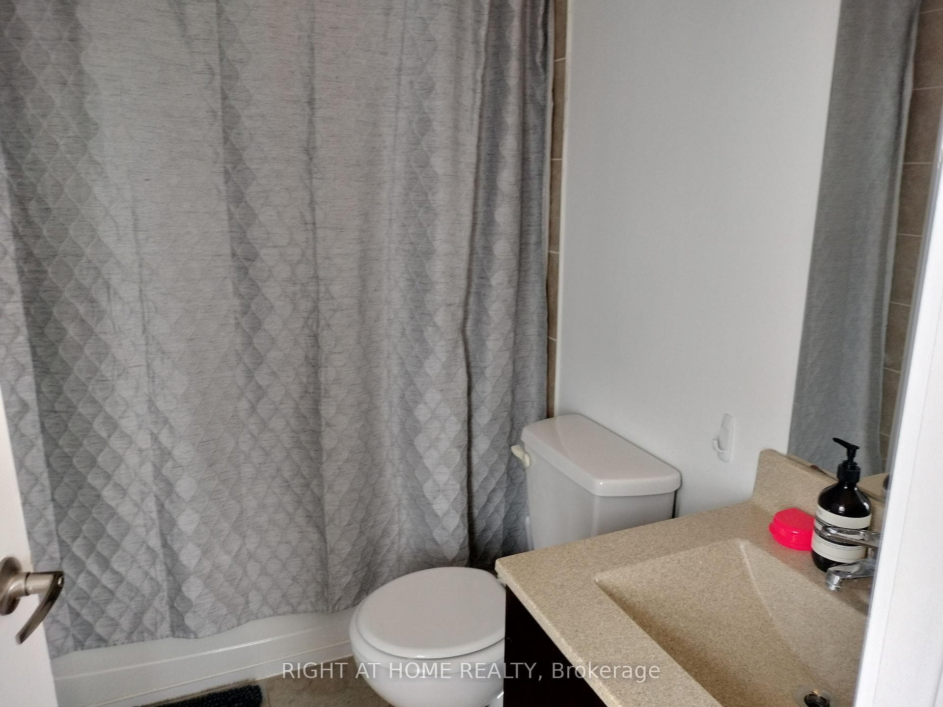38 JOE SHUSTER Way Unit 907 photo 17