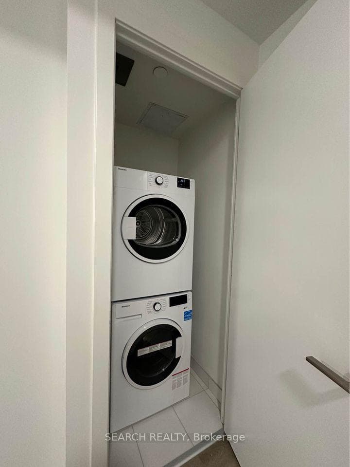 9 Tecumseth Street Unit 704 photo 7