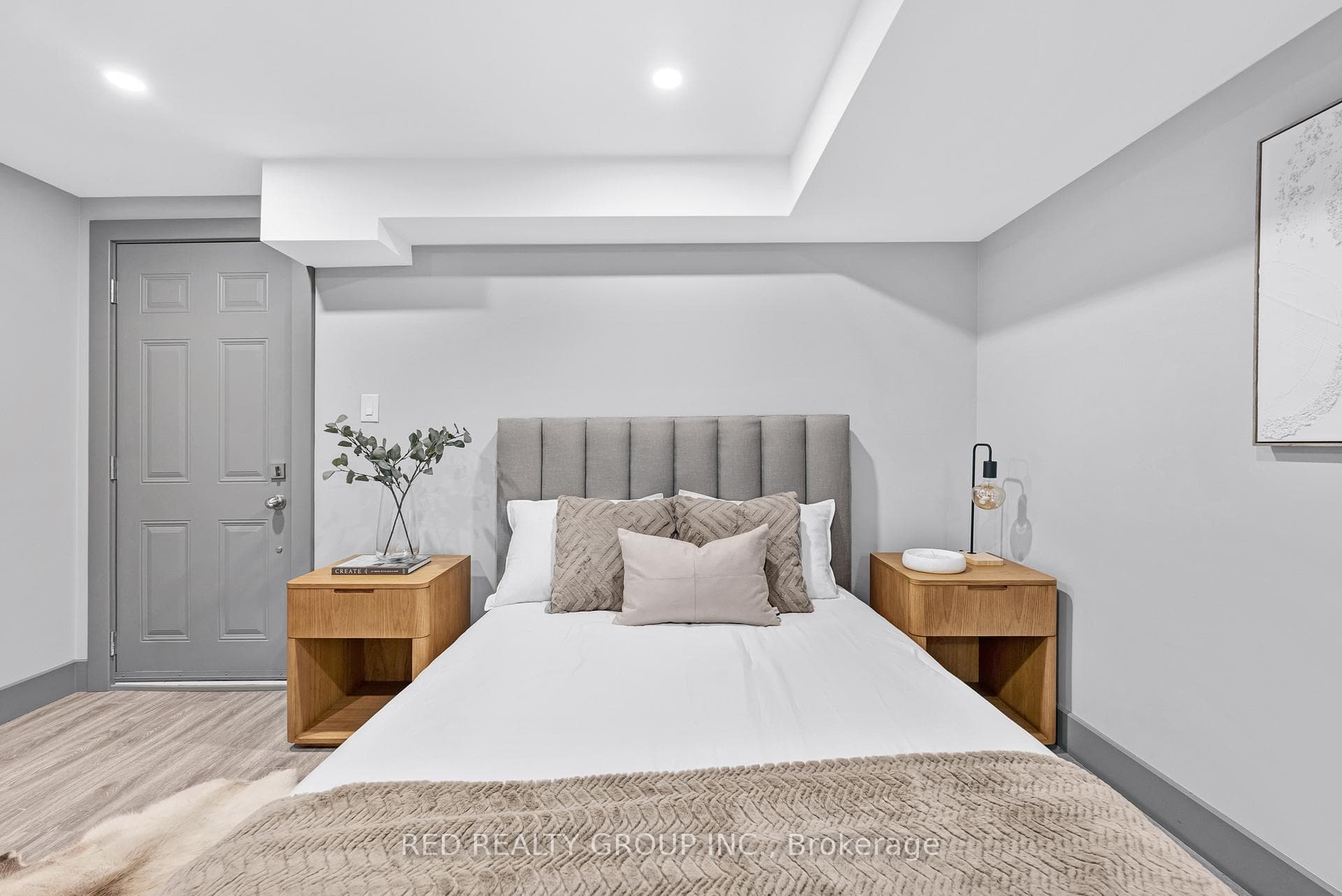77 Millicent Street photo 26