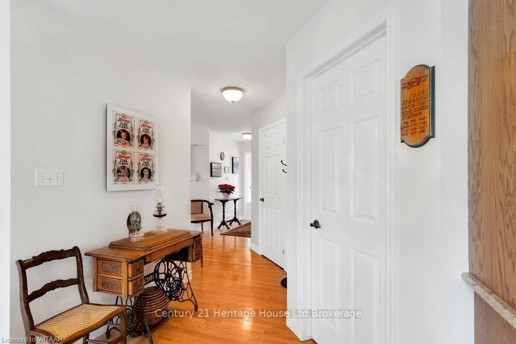 21 WOODSIDE Drive photo 5