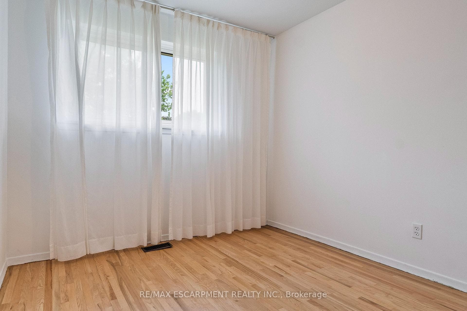 1272 Kelly Road photo 19