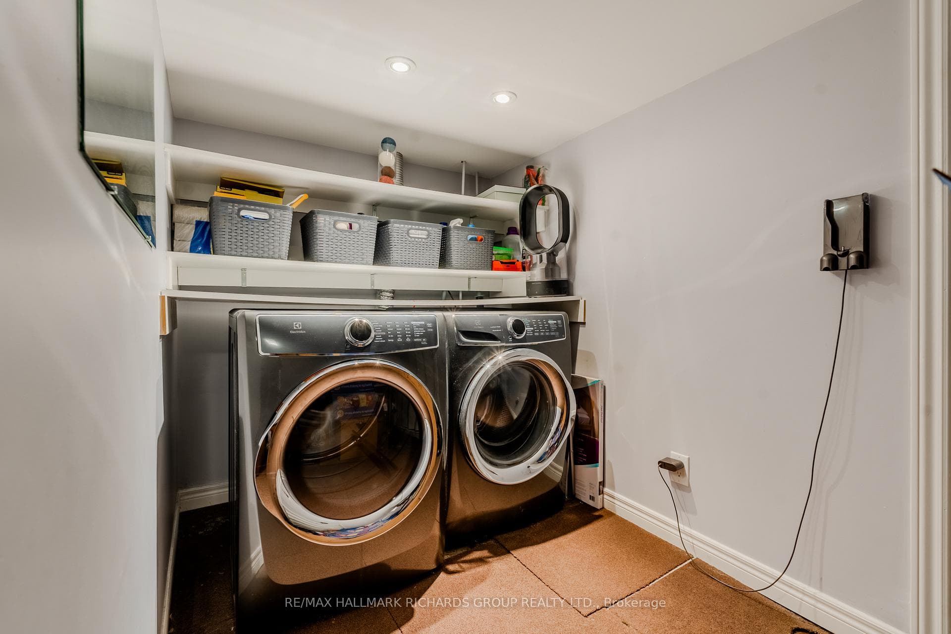 22 Parkview Heights photo 11