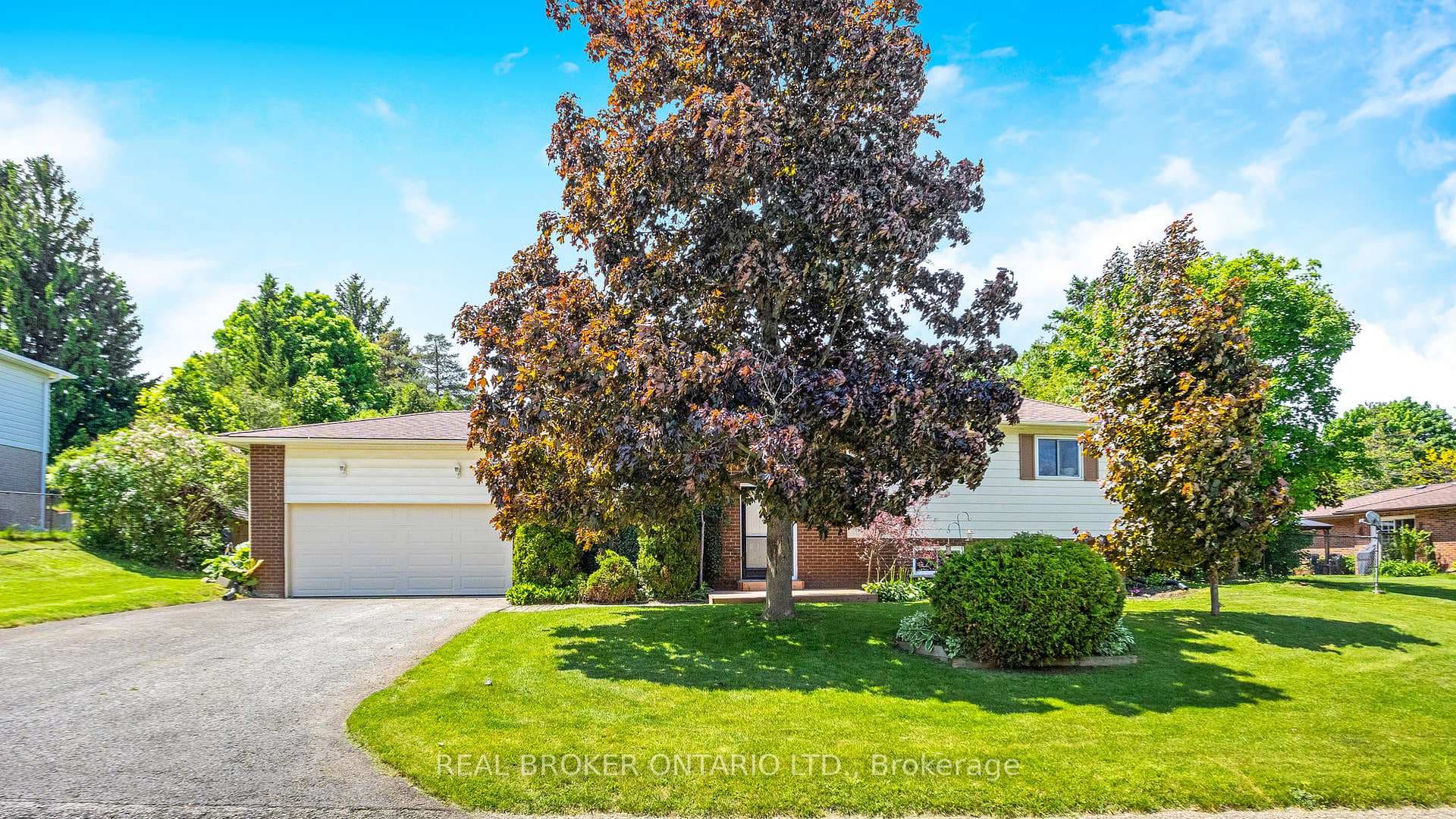 28 Delerin Crescent photo 1