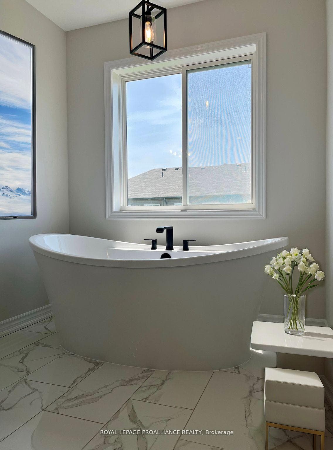 Sample photo of a similar model-virtually staged