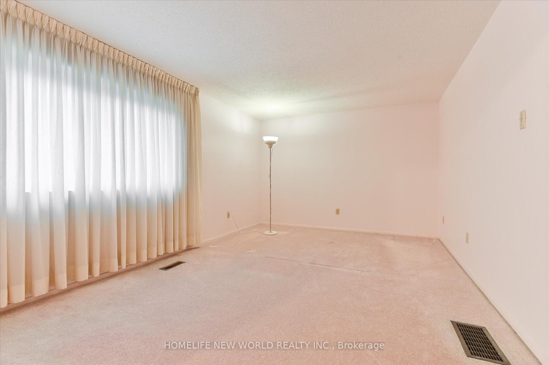 102 Grenbeck Drive photo 9
