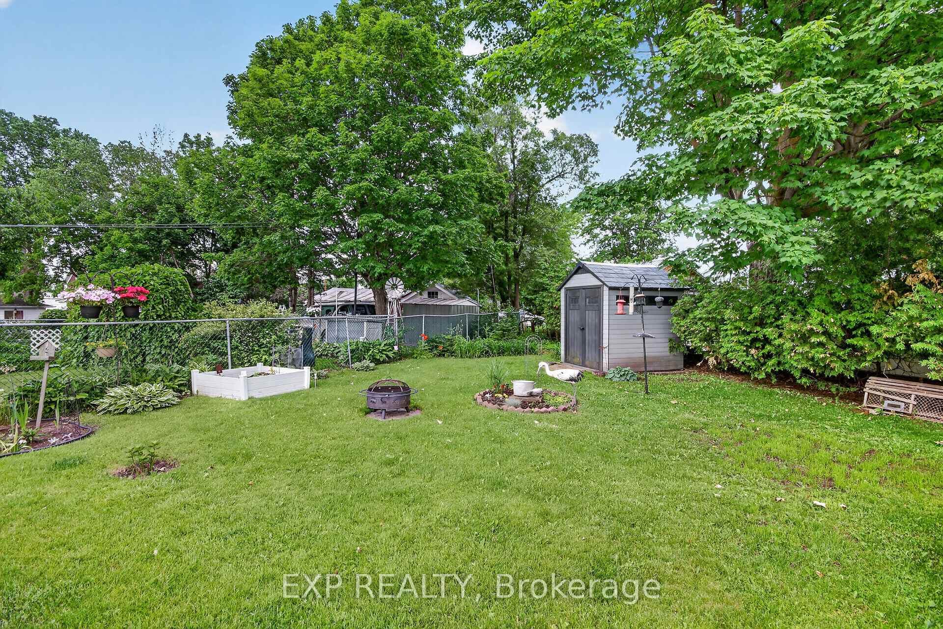 82 Munro Street photo 36