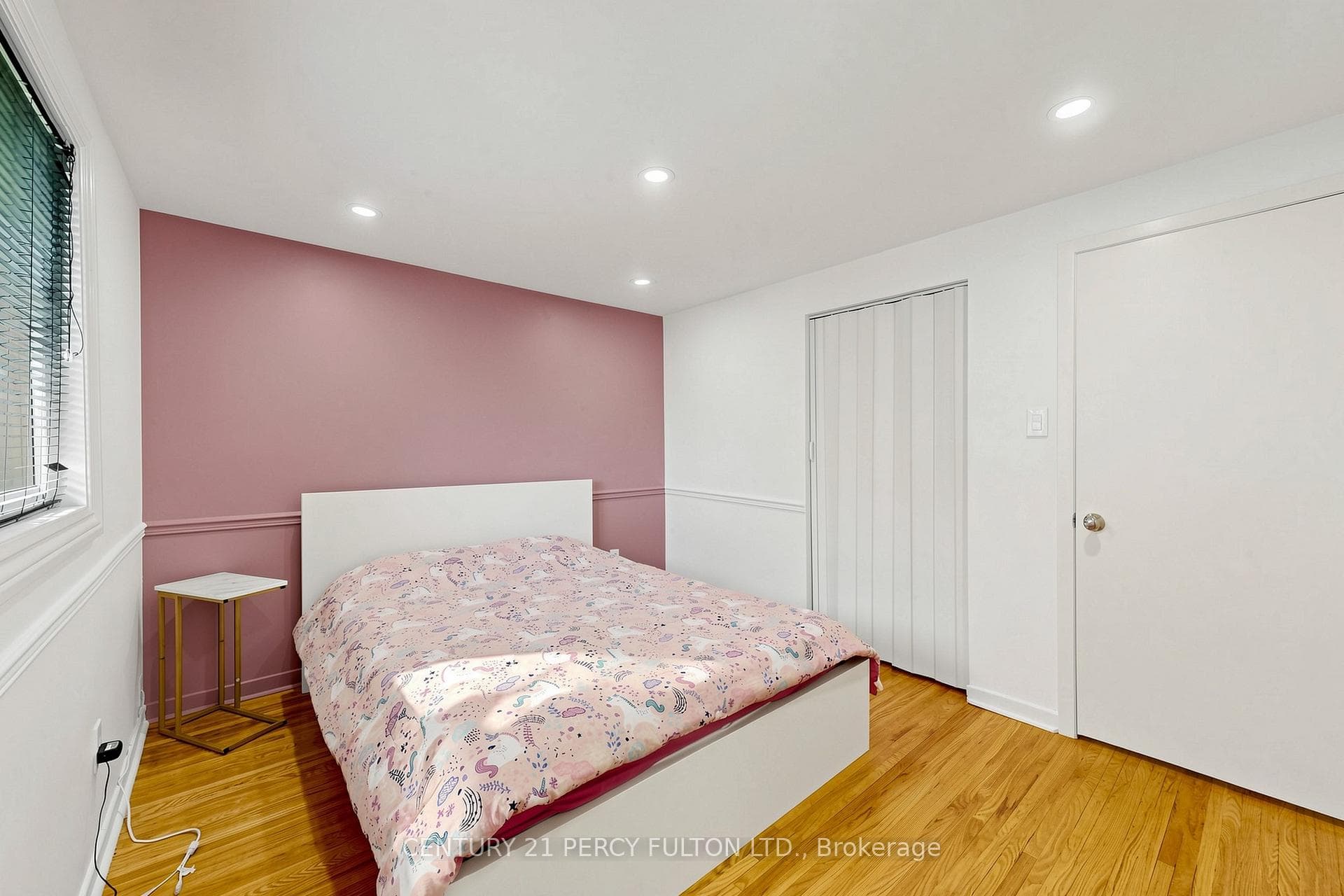 10 Devins Drive photo 32