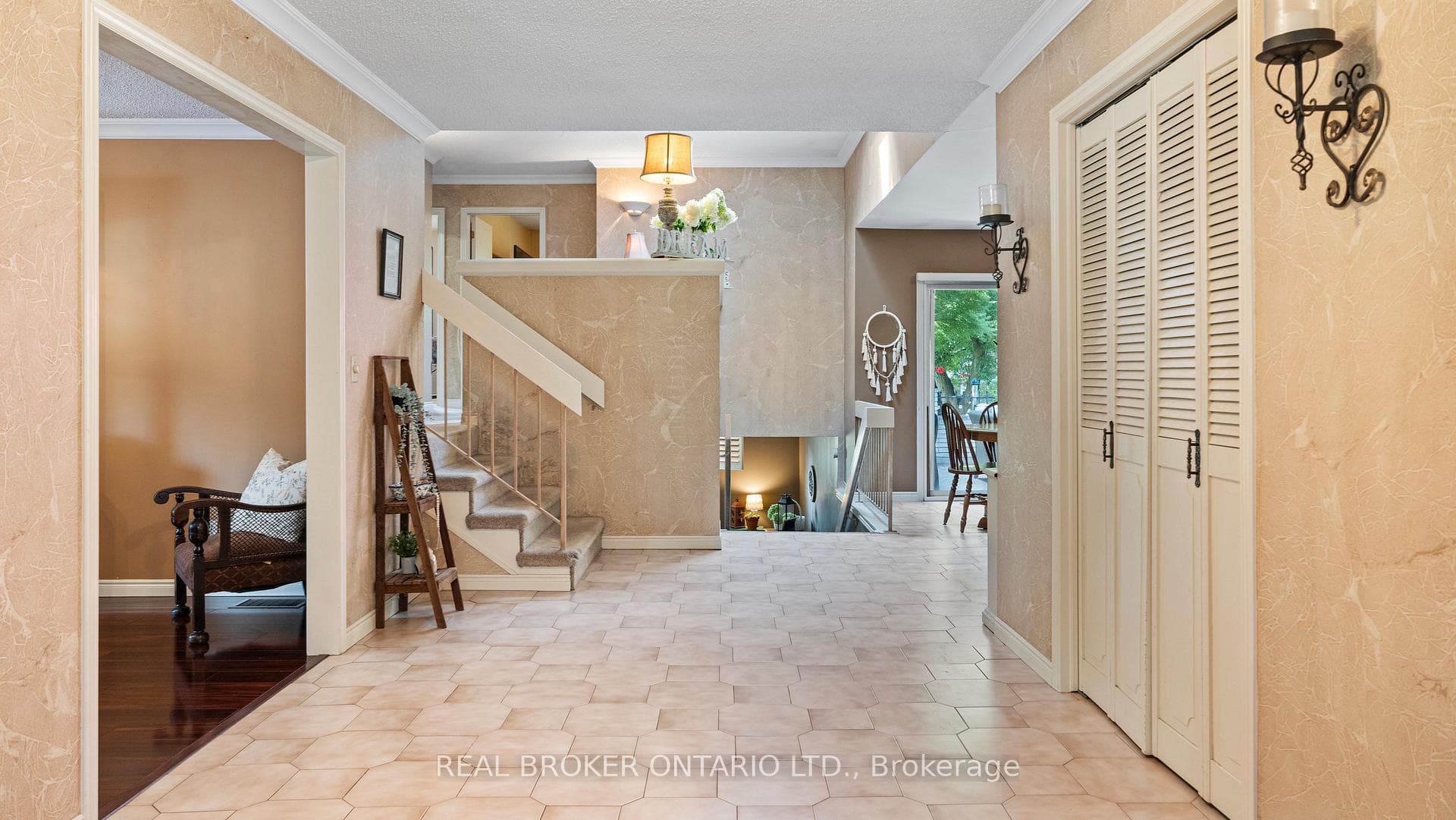 14 Pinewood Drive photo 9