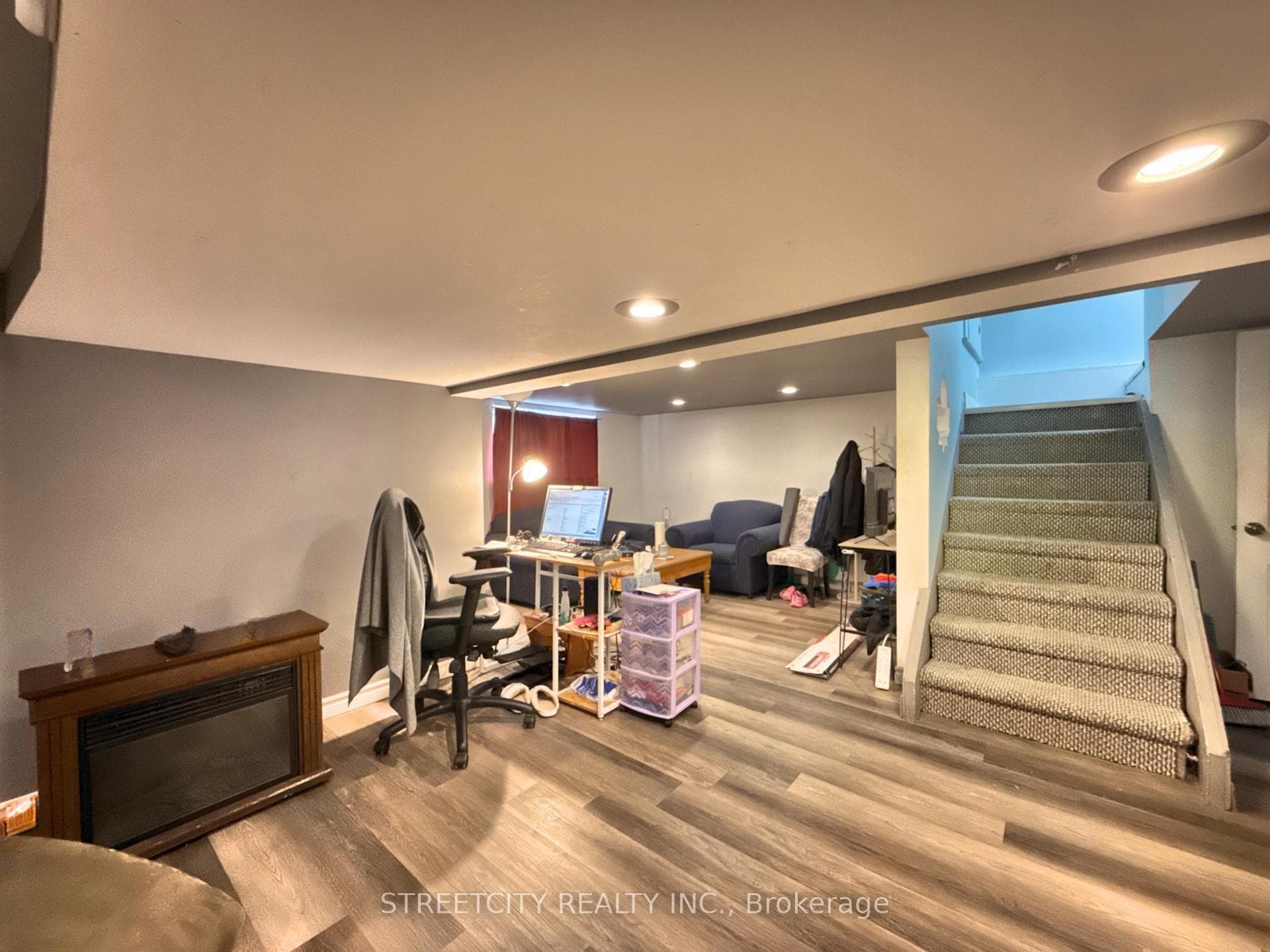 667 Murphy Road photo 20