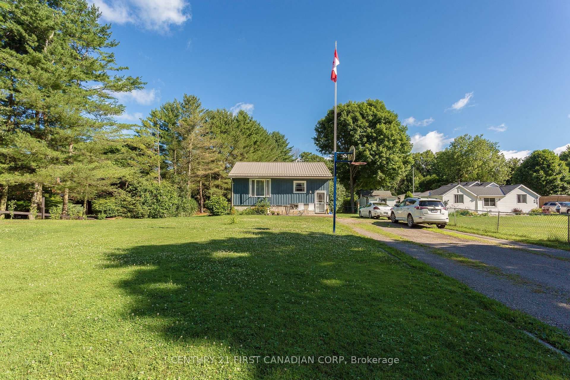 551 George Street photo 1