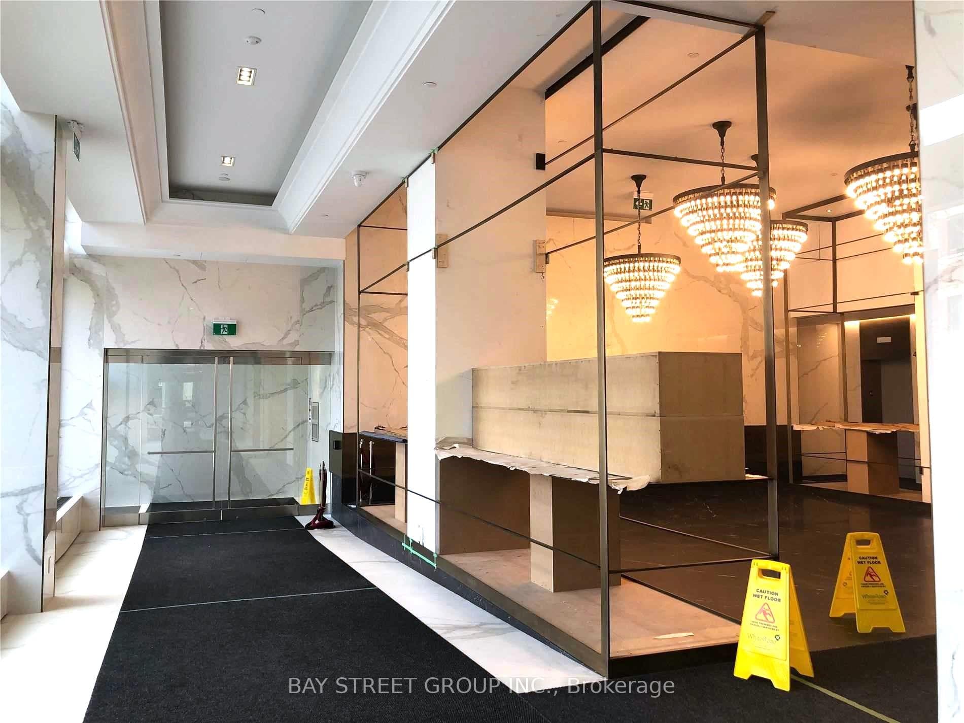 77 Shuter Street Unit 2105 photo 24
