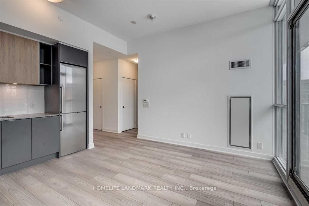 120 Parliament Street Unit 703 photo 3