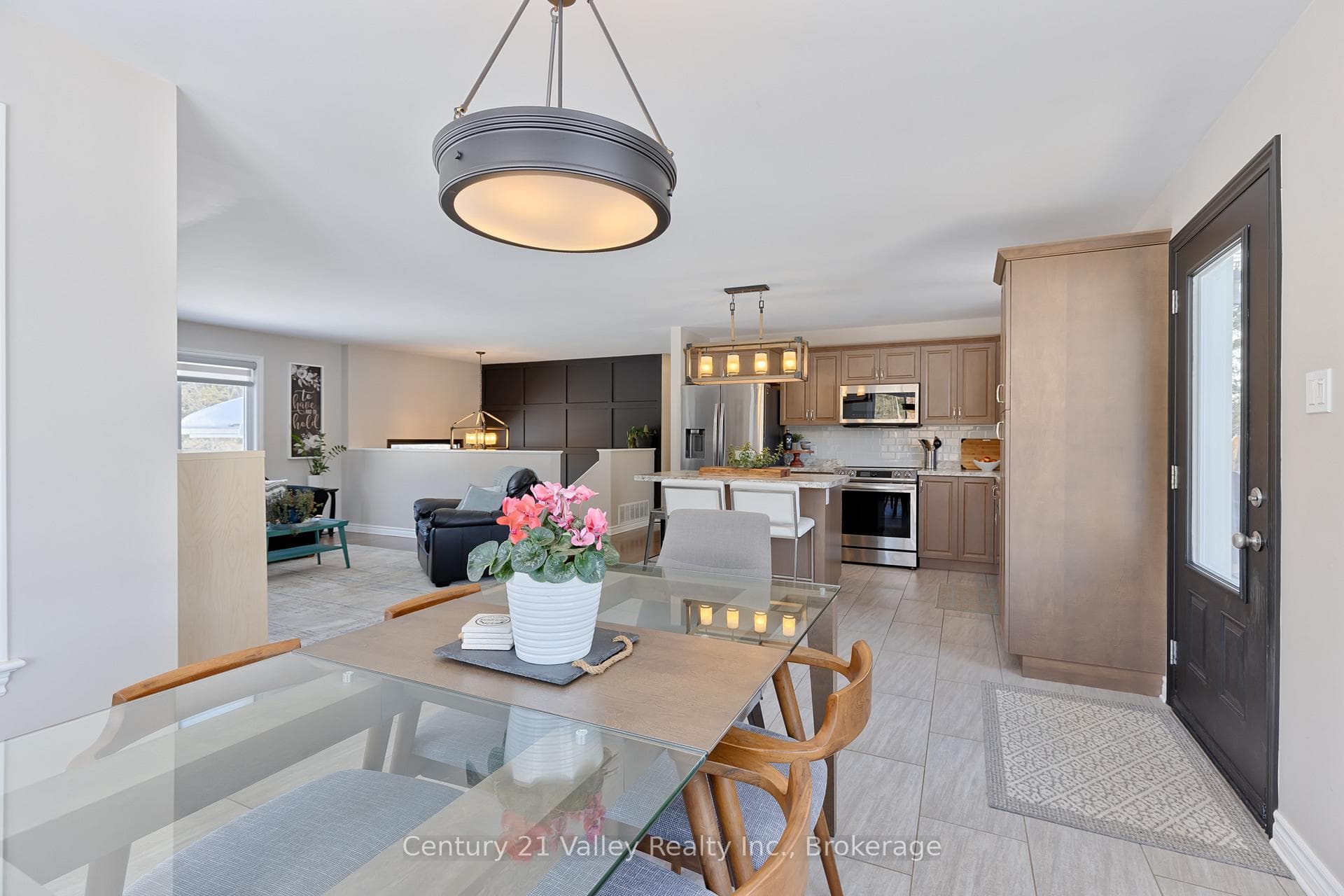 543 Anderson Road photo 29