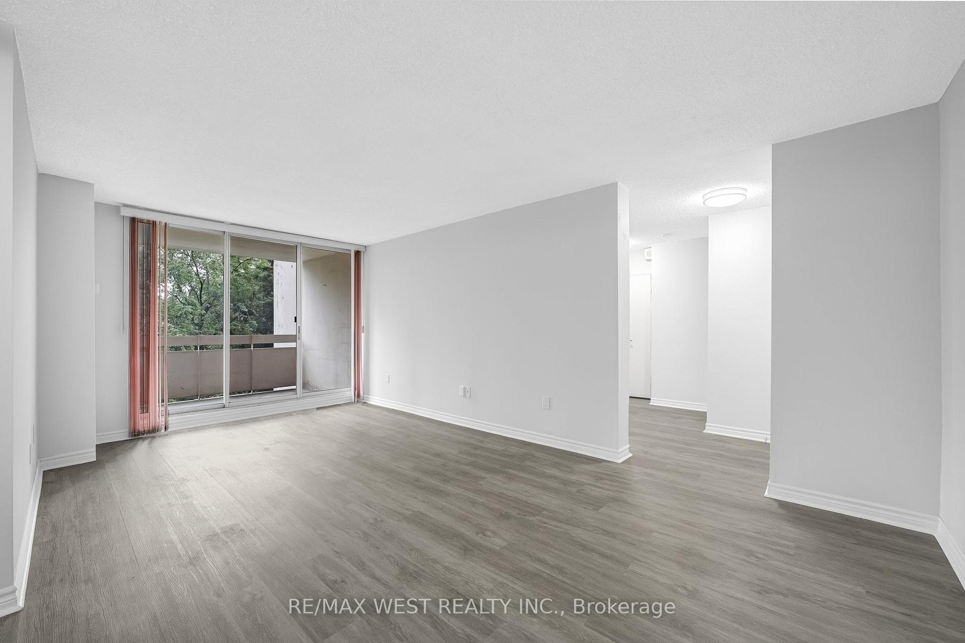 205 Hilda Avenue Unit 406 photo 12