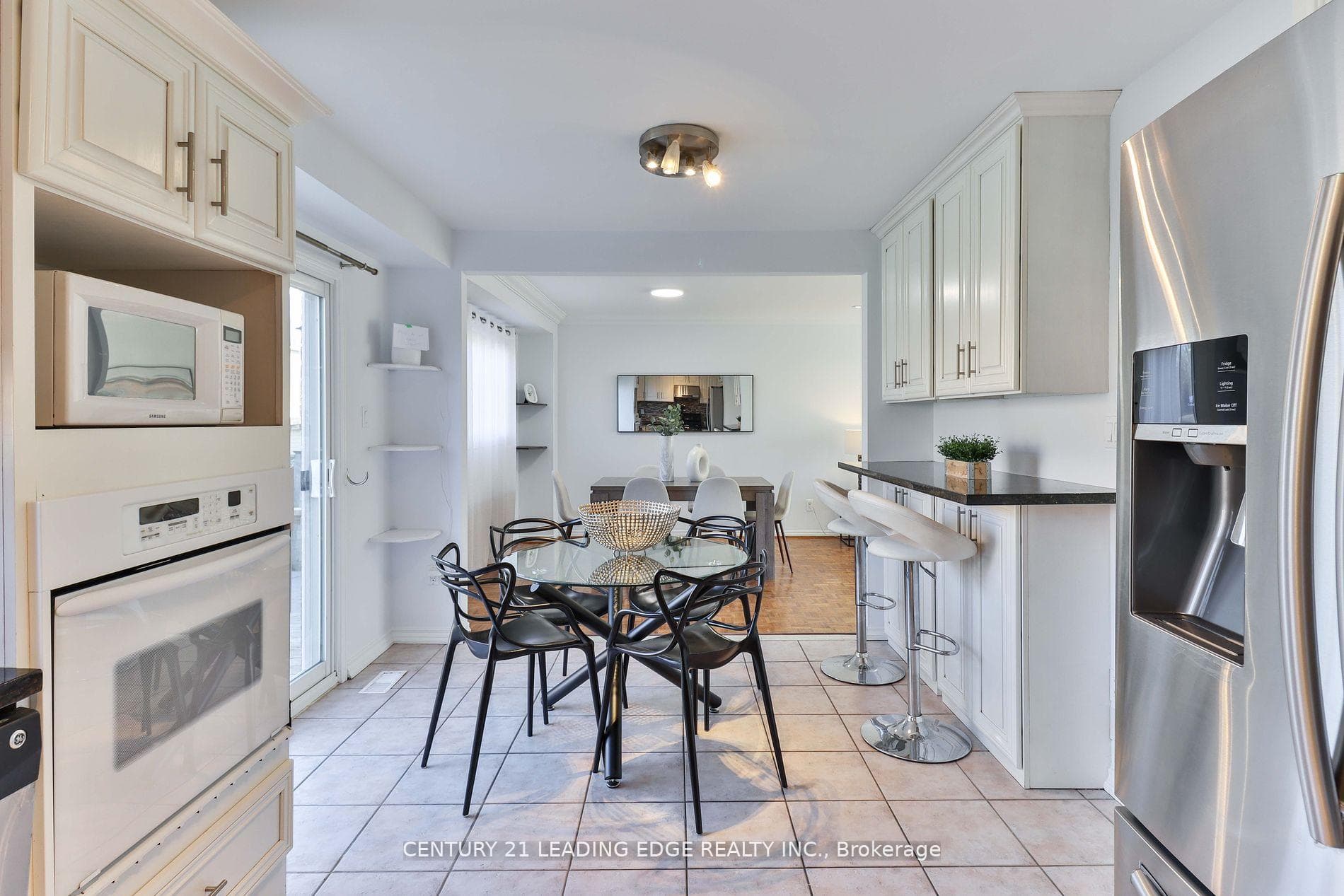 6 Keremeos Crescent photo 9